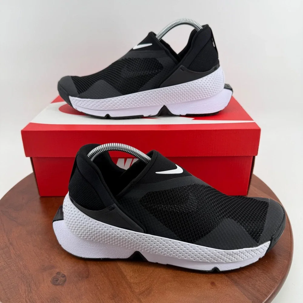 Nike Go FlyEase Sneakers ‎ Black White Hands-Free Adaptive DR5540-002 Womens 9